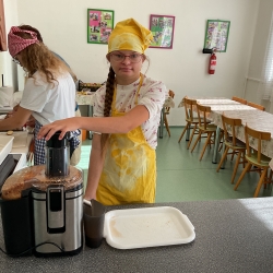 20250915_082135415_iOS