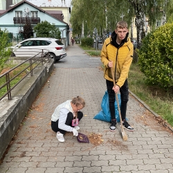 20250918_083355397_iOS