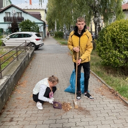 20250918_083357306_iOS