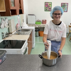 20250922_094516718_iOS