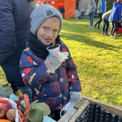 20251003_141348630_iOS