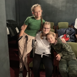 20251108_143956193_iOS