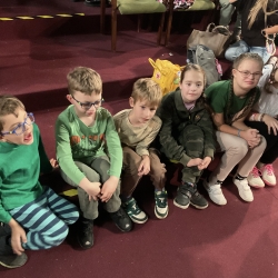 20251108_144606072_iOS